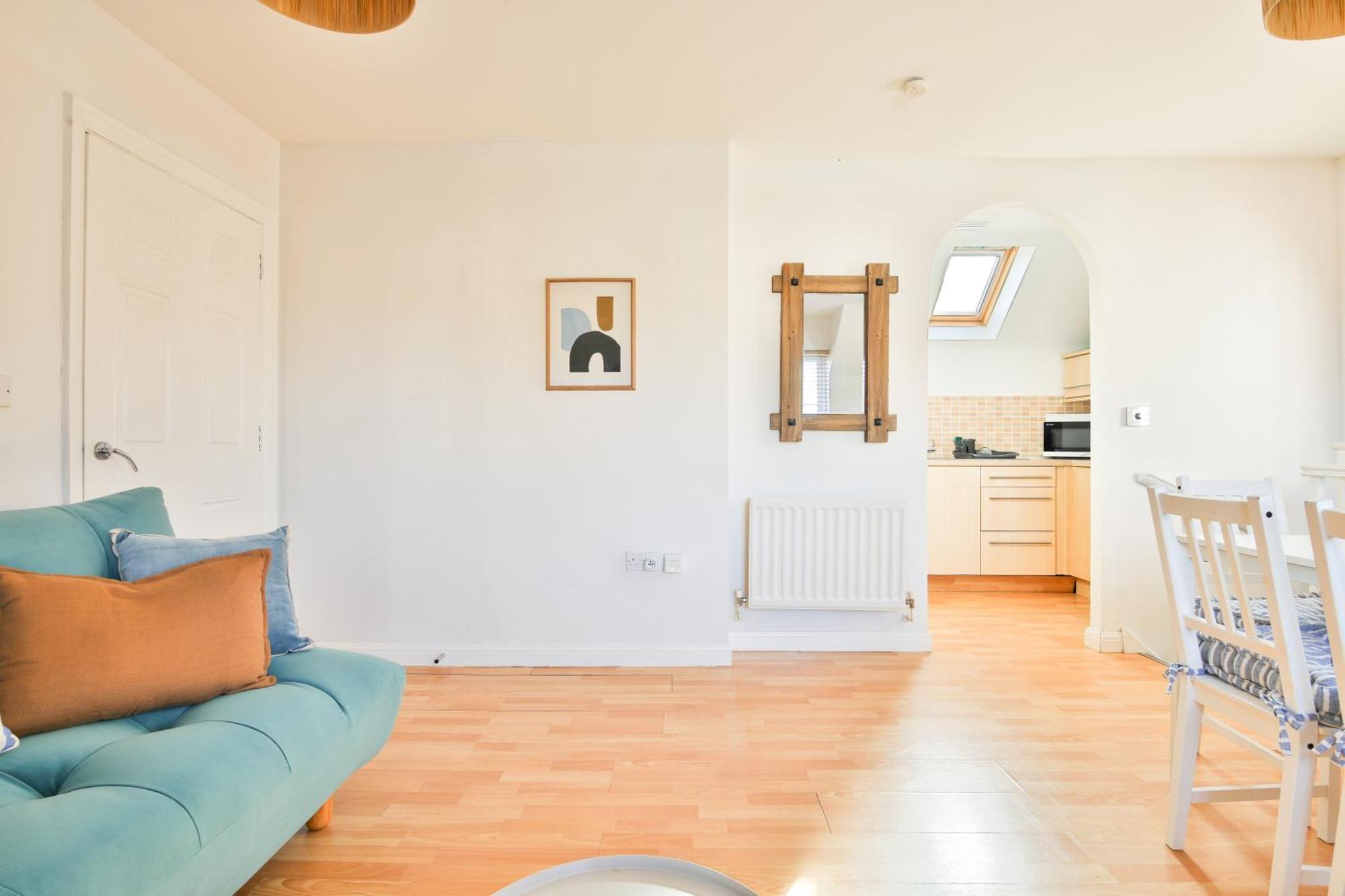 Stayright 2 Bed Beach House With Private Parking- Next To Barry Beach And Jackson Bay Екстериор снимка